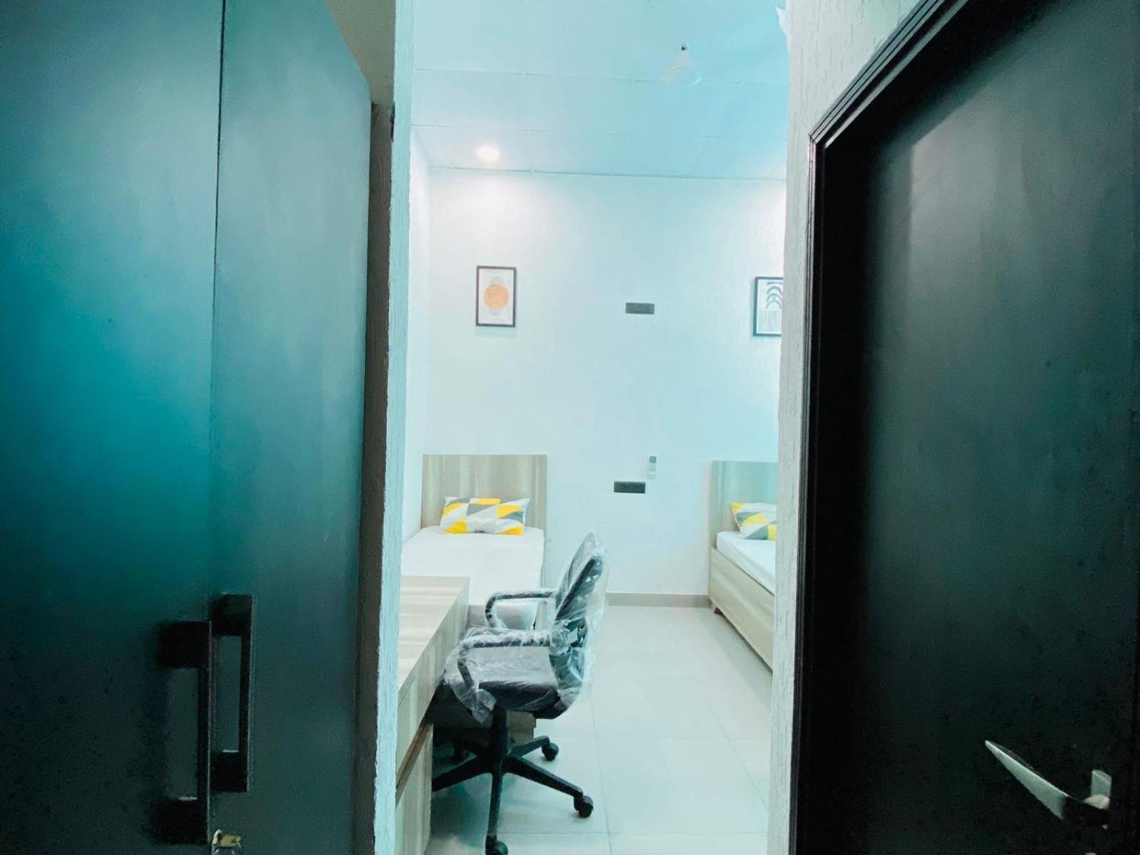 Abuzz Oxfordcaps Imperial Heights Mussoorie Dehradun Hostel Exterior photo